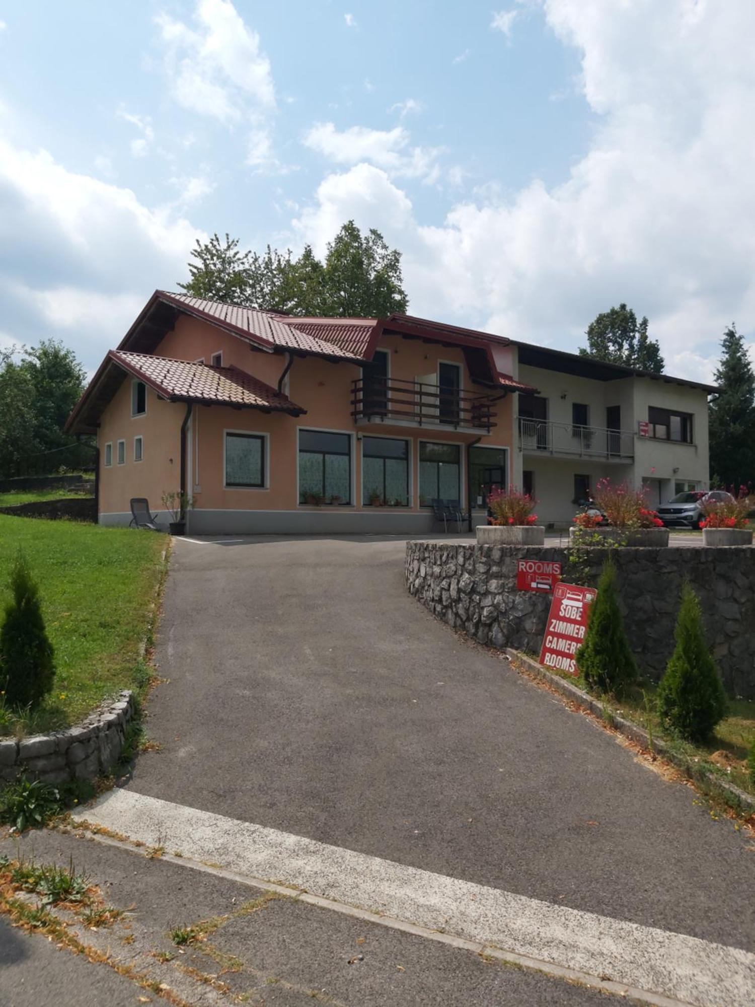 Rooms Zagon Postojna Ngoại thất bức ảnh
